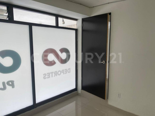 Local Comercial De 45.27m2 En Bajada De Chapultepec