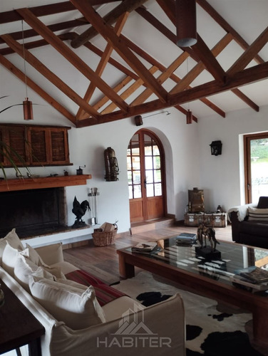Buin Casona Estilo Chilena Condominio Hasparren
