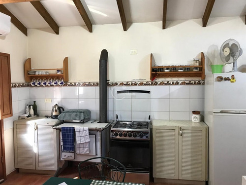 Casa En Venta De 3 Dorm. En Olmué