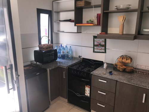 Venta Dúplex De 3 Ambientes En Barrio Cerrado Con Cochera