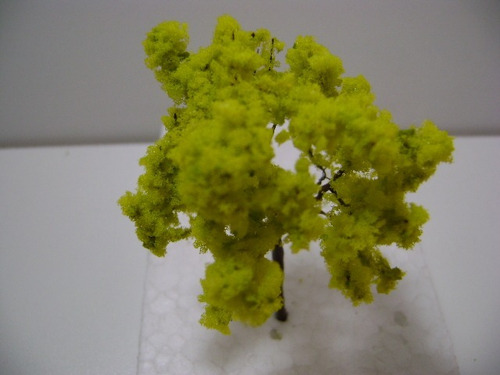 Imagen 5 de 10 de Nico Arbol Verde Limon De 9 Cms De Alto N Ho (arv 01)