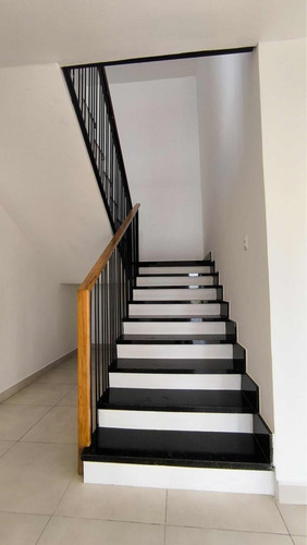 Alquilo Villa De 4 Habitaciones Más Servicio, Línea Blanca