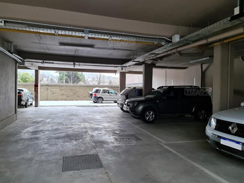 Departamento En Venta Ubicado En Centro De Bariloche, Bariloche