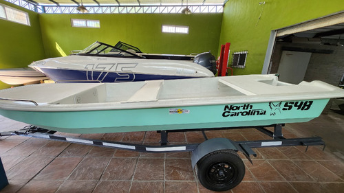 North Carolina S48 / J16 Bote Pescador
