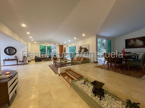 Casa En Venta En Alto Hatillo Remodelada Piscina Caracas Casas Angela Tochon