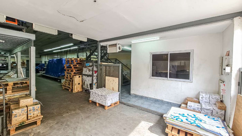Galpón En Venta Zona Abasto.