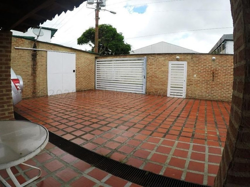 Imagen 17 de 23 de Casa En Venta Turumo 22-16524