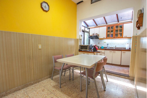 Imagen 11 de 30 de Venta Casa Lote Propio 7 Ambientes En Pompeya