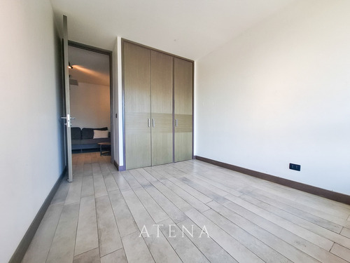En Venta Departamento Tríplex En Vitacura
