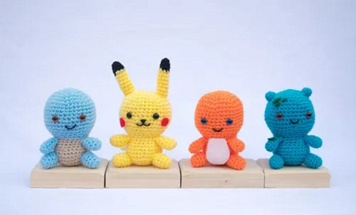 Imagem 1 de 6 de Pokémon Pikachu, Bulbasaur, Charmander, Squirtle. Amigurumi