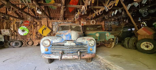Ford Ford V8 1946 Sedan