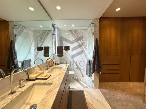 Departamento En Venta En La Parte Alta De Lomas De Chapultepec, Real De Las Loma