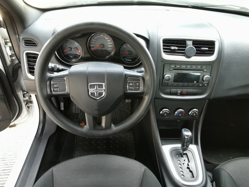 Imagen 8 de 9 de Dodge Avenger 2012 2.4 Se X At