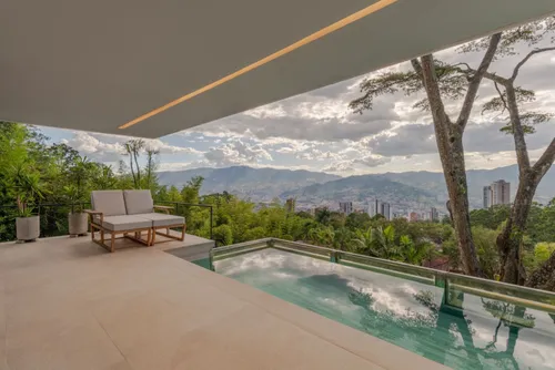 Casa En Venta En Loma De Los Balsos Superior. Cod V11722