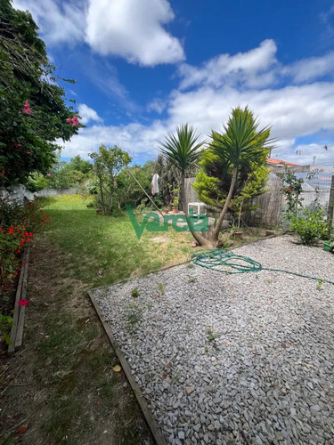 Venta De Apartamento De 2 Dormitorios En Salinas, U$s 65.000 + Cuotas