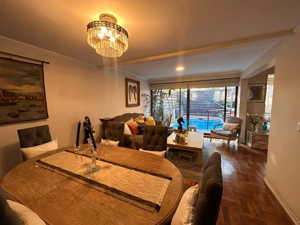 Imagen 5 de 28 de Casa En Venta De 5 Dorm. 3 Dormitorios En Las Condes
