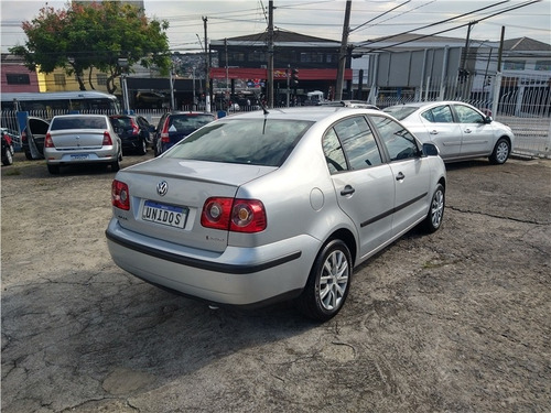 Imagem 10 de 14 de Volkswagen Polo Sedan 1.6 Mi Comfortline 8v Flex 4p Automati