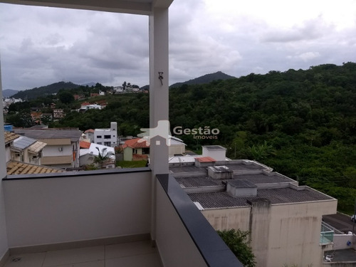 Imagem 11 de 30 de Casa Para Venda No Bairro Ariribá Em Balneário Camboriú, 11 Quartos Sendo 1 Suíte, 5 Vagas, - Ml_28