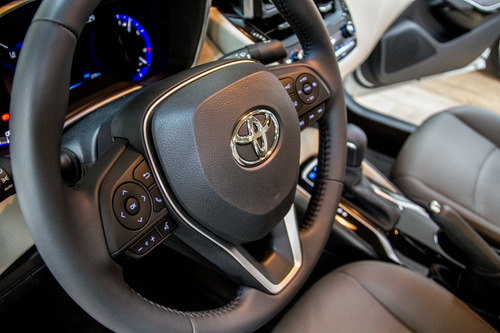 Toyota Corolla 1.8 Hybrid Altis Premium Flex Cvt