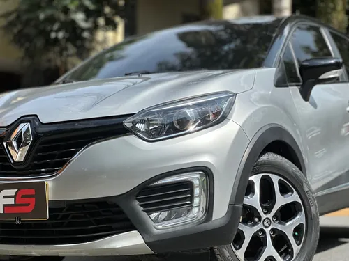 Renault Captur 2.0 Intens Automática