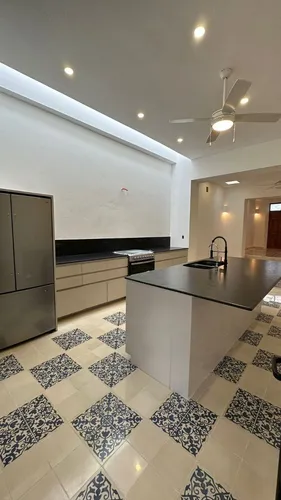 Casa(643r1 Azul) En Venta En El Centro De Mérida