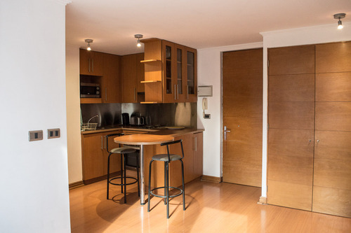 Arriendo Departamento Amoblado Studio Antonio Bellet (2102)