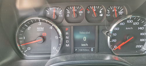 Imagen 14 de 15 de Chevrolet Silverado 2014 5.3 V8 2500 Doble Cabina 4x4 At