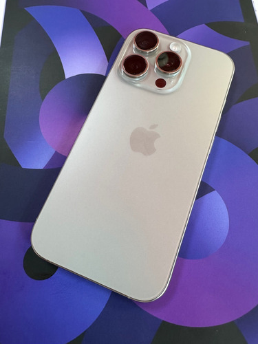 Apple Iphone 16 Pro (128gb) At&t. 100 De Pila.blanco Titanio Blanco (Usado)