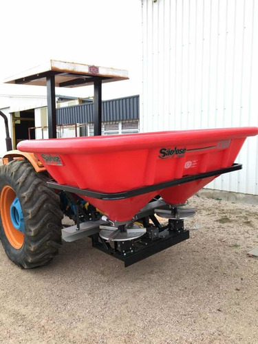 Fertilizadora Abonadora Agricola De 1300 Lts. Rdm