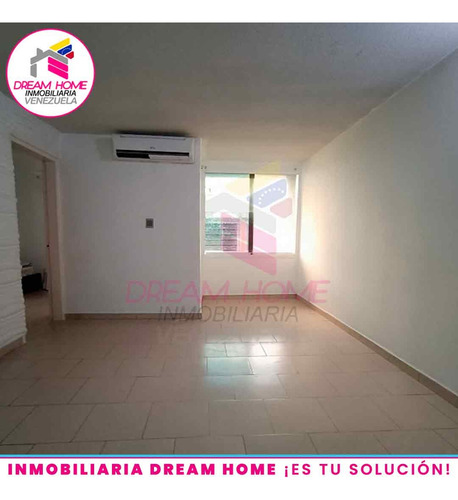 Apartamento En Venta Res. Estancias De Rio Tuy - CĂșa.