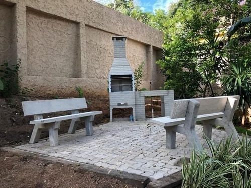 Casa Condominio Em Teresópolis Com 2 Dormitórios - Mi269199