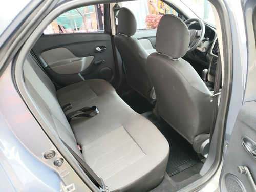 Imagem 10 de 15 de Renault Logan 2015 1.6 Expression Hi-power 4p