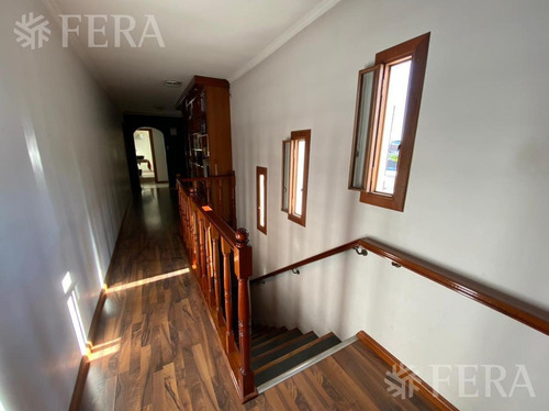 Imagen 12 de 23 de Venta Casa 6 Ambientes Con Cochera, Galería, Piscina Y Quincho En Villa Dominico (28060)
