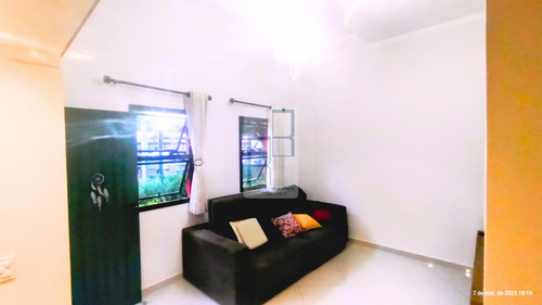 Vendo Casa Condomínio Com 3 Quartos (1 Suíte) E 108m2 Bosque