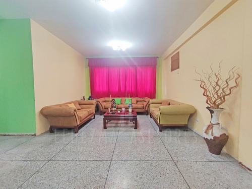 Imagen 2 de 10 de Ledema Asesores Vende Apartamento En Av. República, Conj. Resid. Tepuy, Ciudad Bolívar - Venezuela