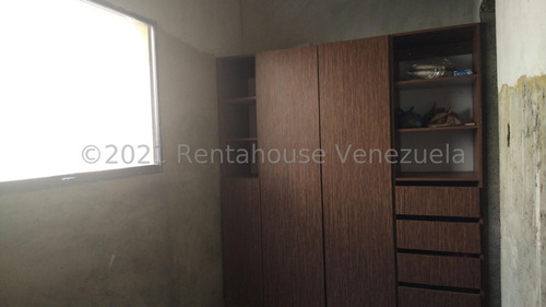 Imagen 10 de 30 de Local En Venta En El Centro De Barquisimeto Lara, Rent-a-house Centro Occidente Vende, 0-4-2-4-5-9-3-7-5-4-2 Código Flexmls: 22-5052