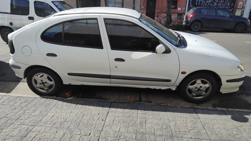 Renault Megane 1.9 Rt