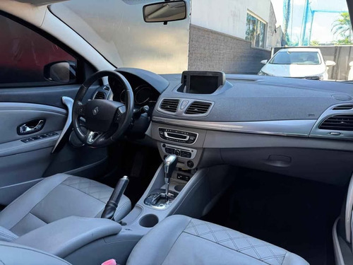 Renault Fluence 2.0 Privilège X-tronic Hi-flex 4p