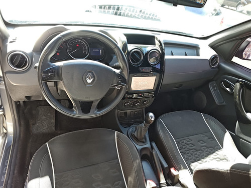 Renault Duster Oroch 2.0 Outsider Plus