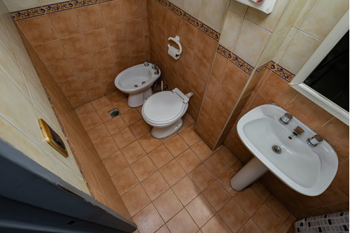 Imagen 9 de 30 de Venta Galpon Con 4 Oficinas Villa Lynch. Permuta