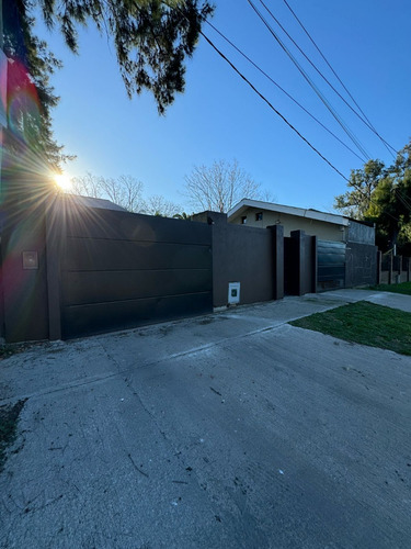 Venta Casa De 3 Dormitorios En Av. 32 Y 153 La Plata
