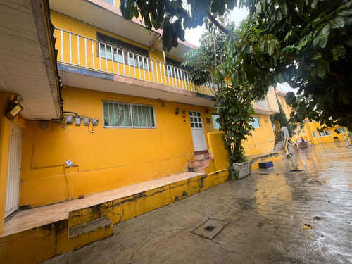 Edificio En Venta Con 6 Unidades Rentables Se Puede Vender Con Inquilinos