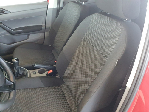 Imagen 7 de 11 de Volkswagen Gol Trend 2021 1.6 Highline Polo