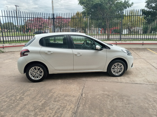 Peugeot 208 1.6 5p Allure 2018