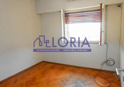 Imagen 11 de 19 de 4 Ambientes - 2 Baños - Muy Luminoso.-