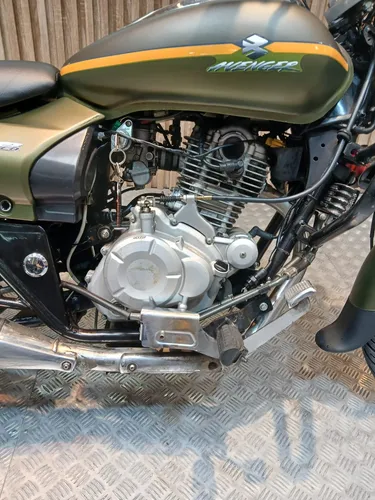 Bajaj Advenger 220 2015