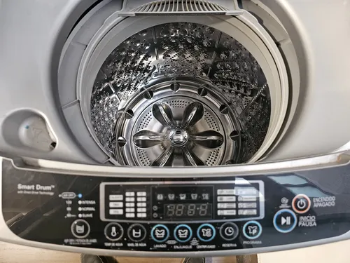 Lavadora LG, 13kg, Smart Drum, Tapa Superior, Inverter. (Usado)
