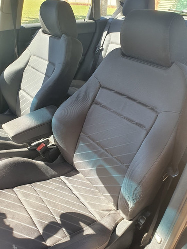 Imagem 4 de 13 de Audi A3 2004 1.6 5p