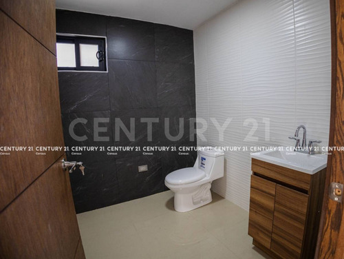 Casa En Venta En Fraccionamiento Condesa Rejón, Chihuahua Chih.
