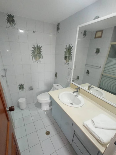 En Venta Apto Parque Cotoperiz. Barrio Sucre. Maracay